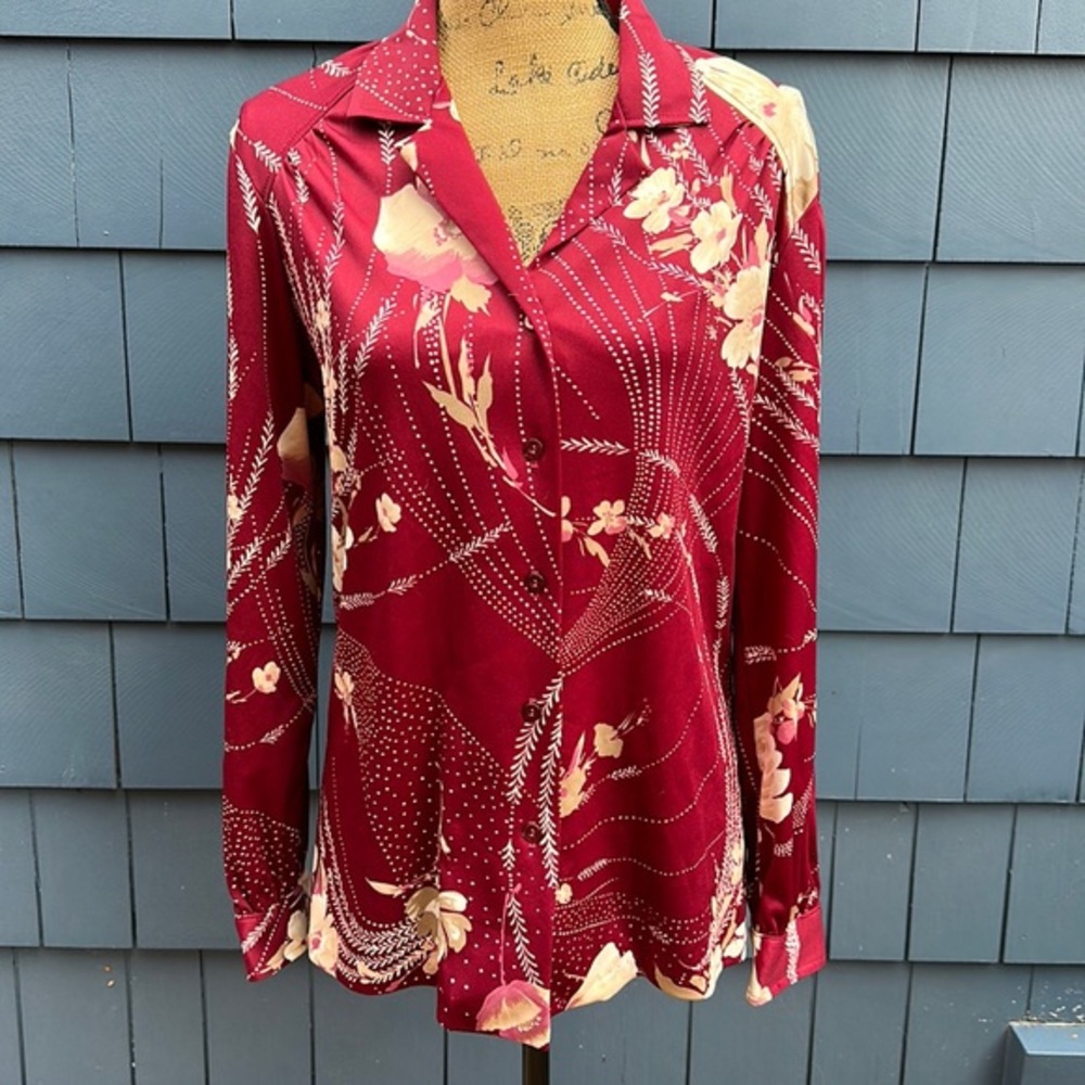GROOVY Vintage Women's Floral Button-Up Blouse - Red
